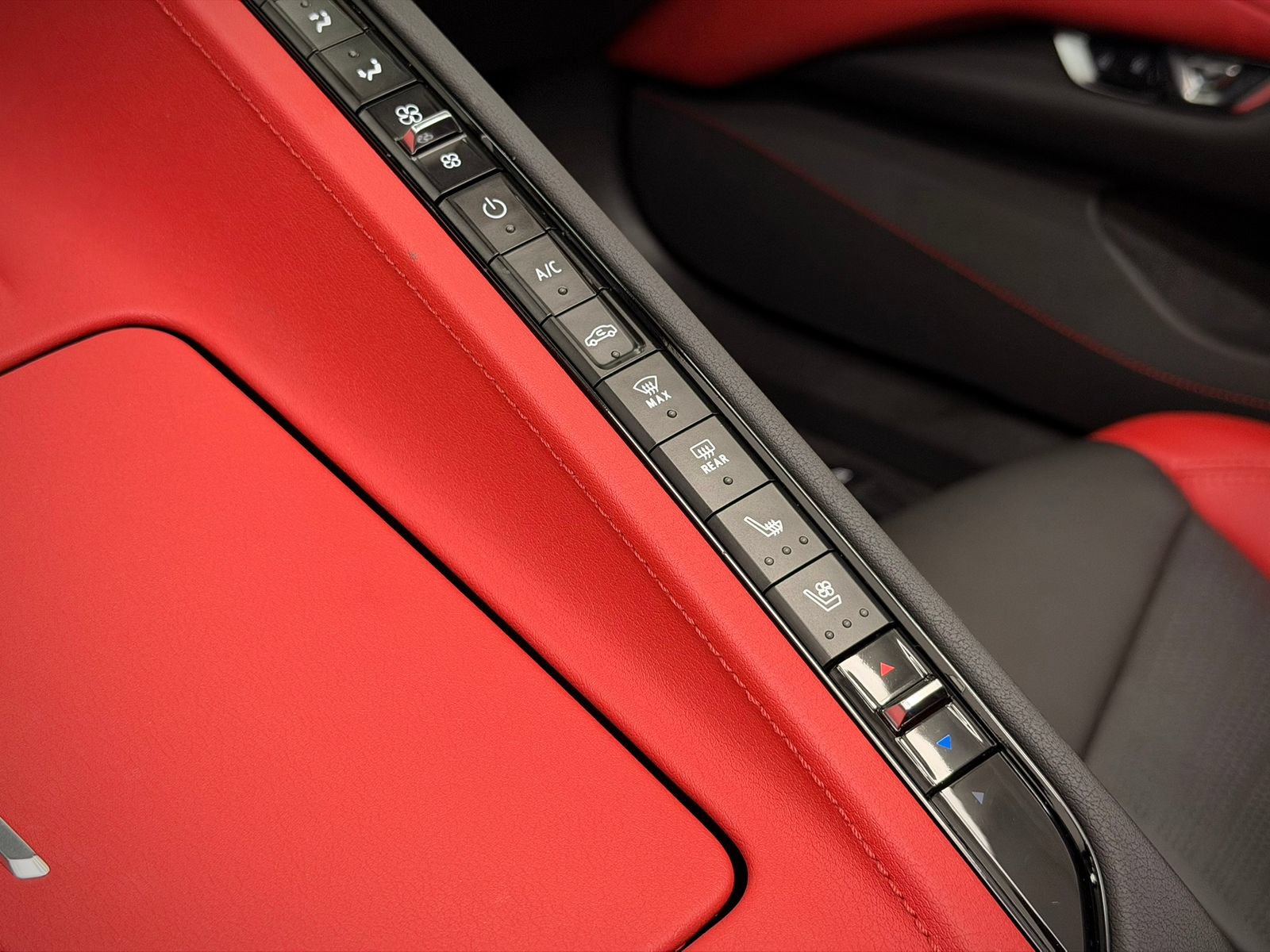 Used 2022 Chevrolet Corvette Stingray Preferred Conv w/ Z51 Performance Package RWD image 42