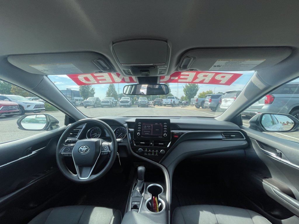 Used 2021 Toyota Camry LE AWD/4WD image 27