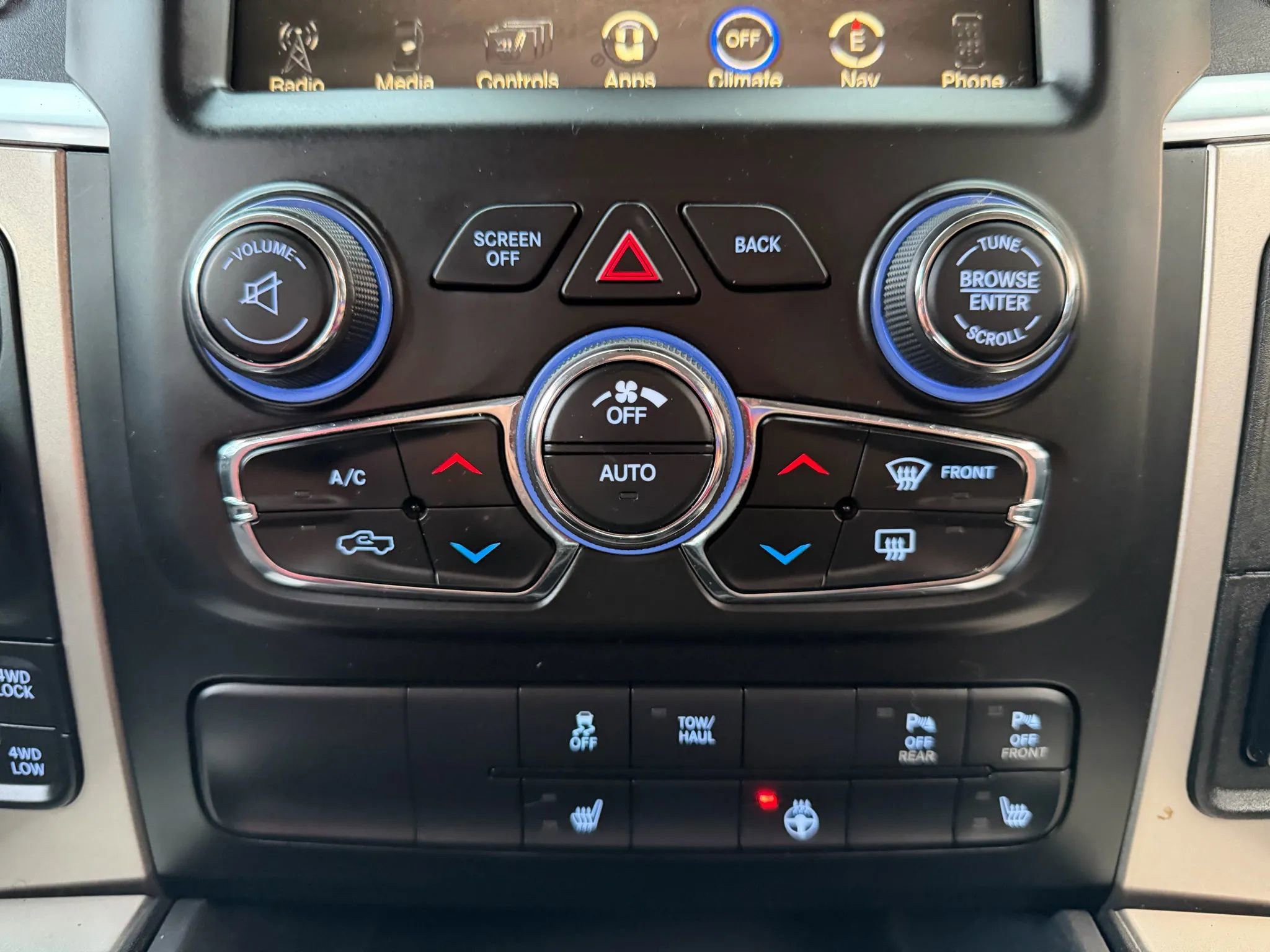 Used 2016 RAM 1500 Big Horn image 25