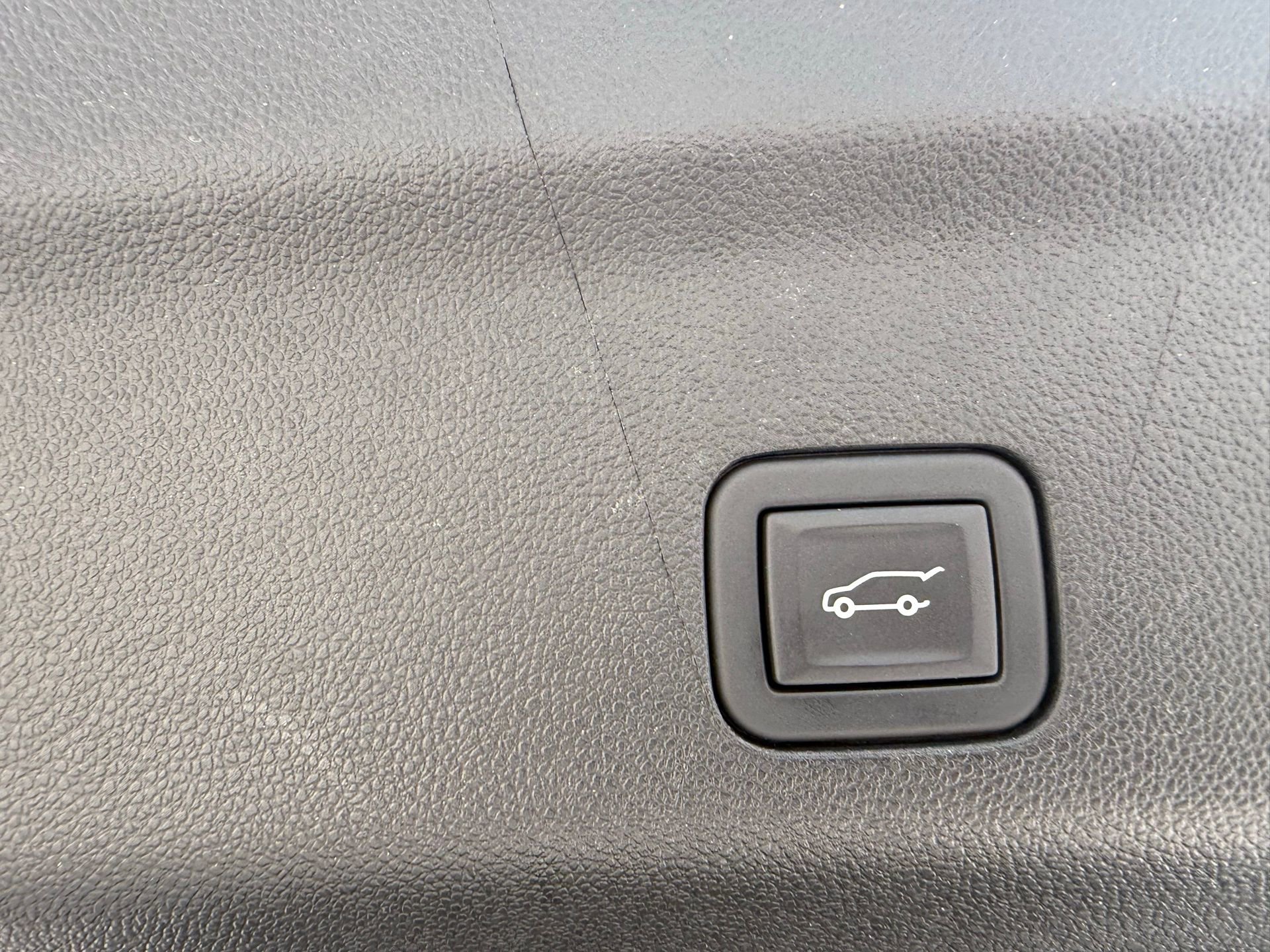 Used 2023 Cadillac Escalade Sport Platinum RWD image 27