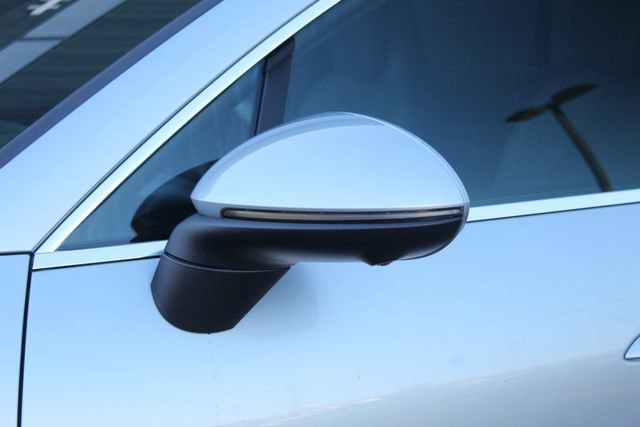 New 2025 Porsche Macan 4S Electric image 14