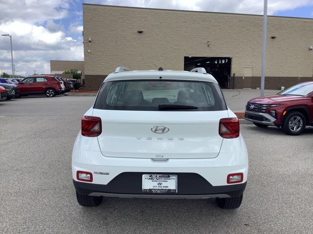 Certified 2026 Hyundai Venue SEL FWD image 7