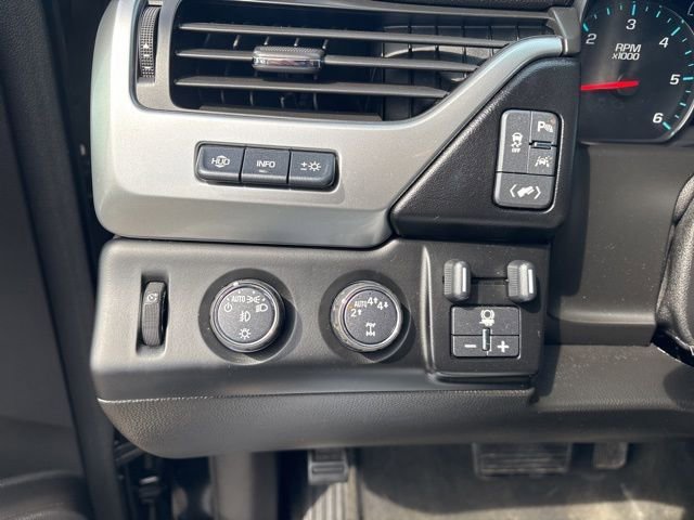 Used 2018 Chevrolet Tahoe Premier AWD/4WD image 38