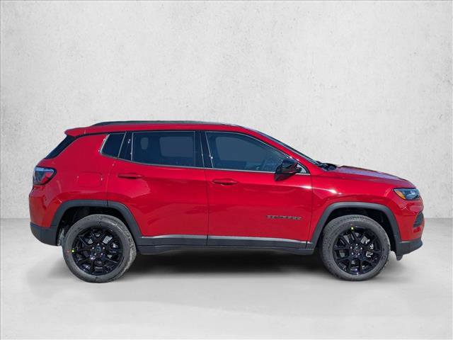 New 2026 Jeep Compass Latitude image 4