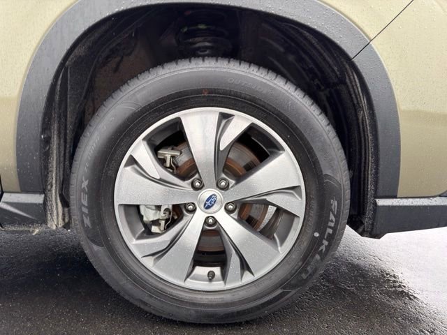 Used 2025 Subaru Ascent Premium image 31