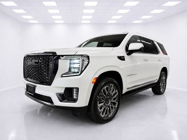 Used 2023 GMC Yukon Denali Ultimate AWD/4WD image 5