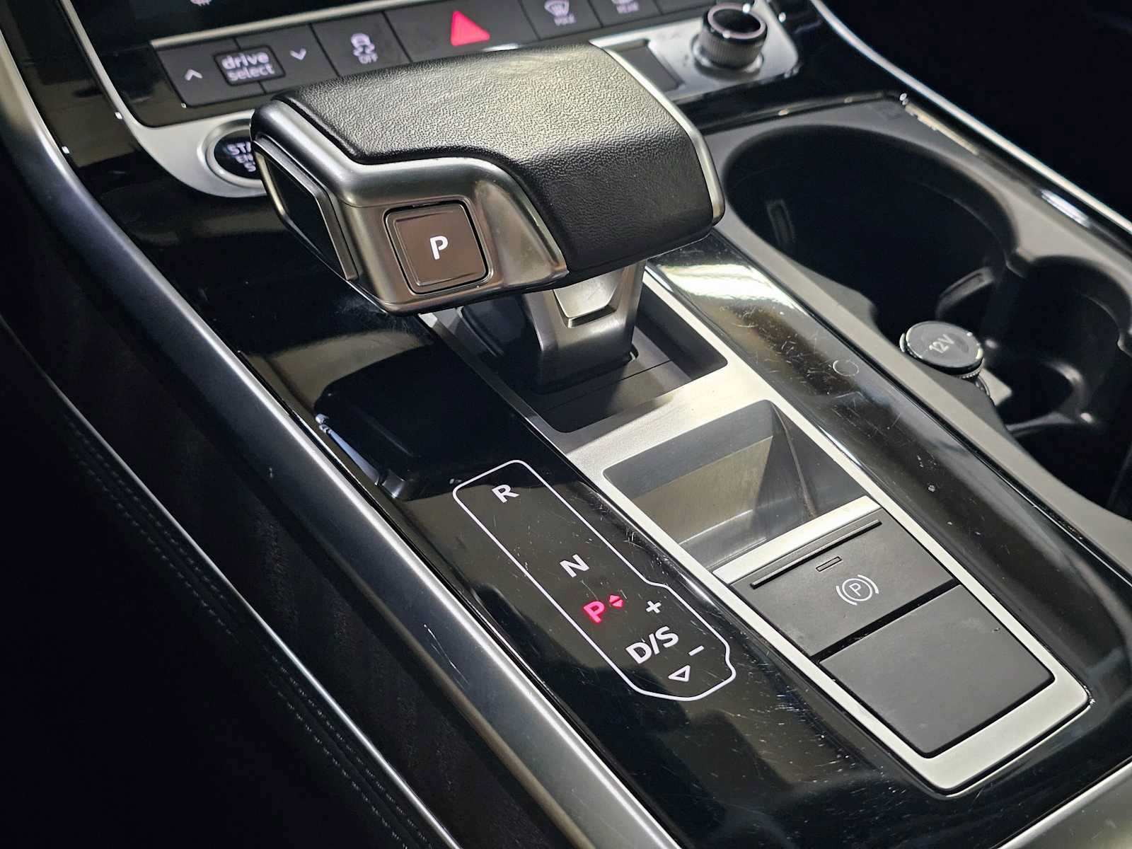 Used 2023 Audi Q7 3.0T Premium Plus w/ Premium Plus Package AWD/4WD image 34