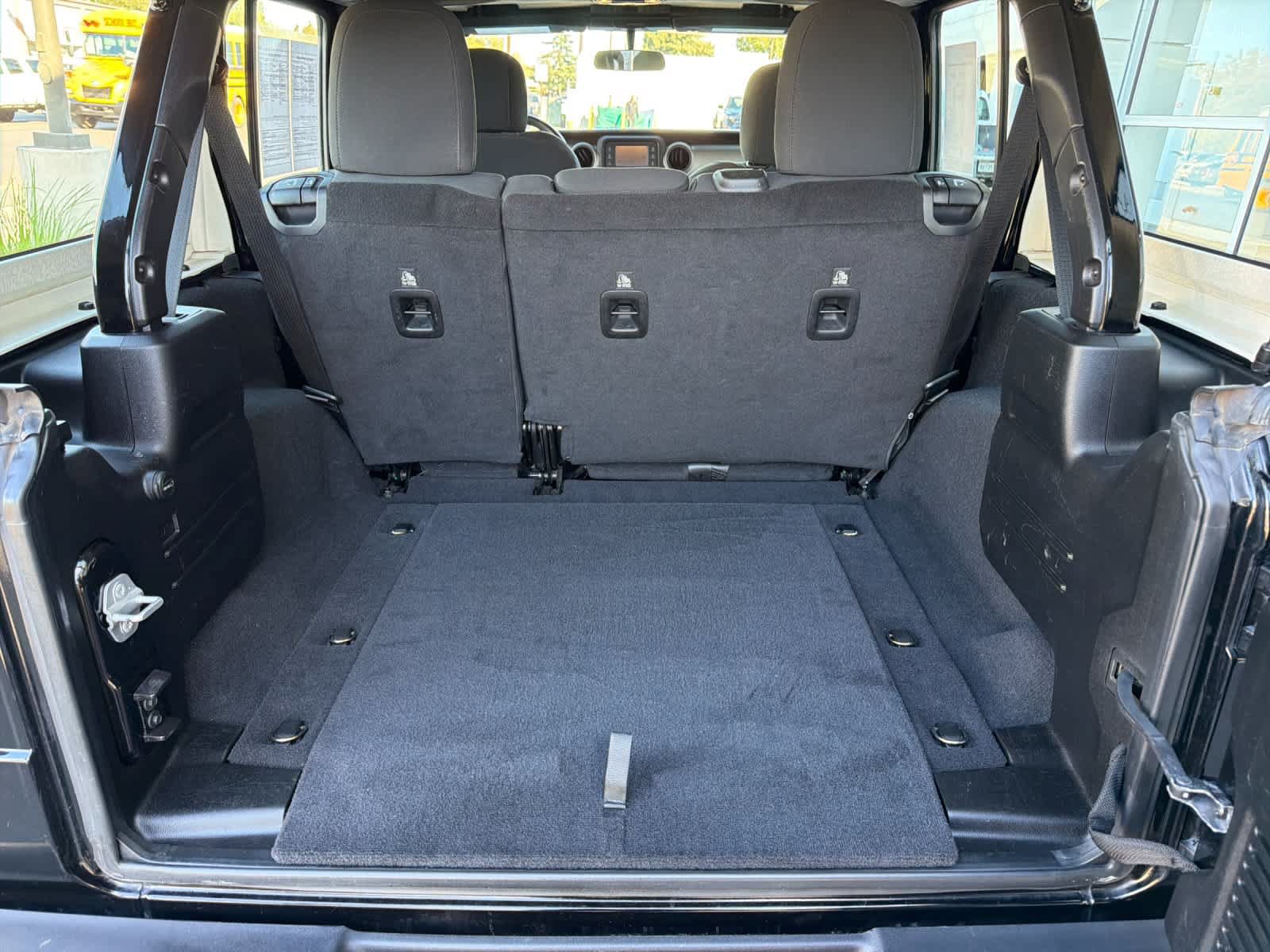 Used 2019 Jeep Wrangler Unlimited Sport AWD/4WD image 15