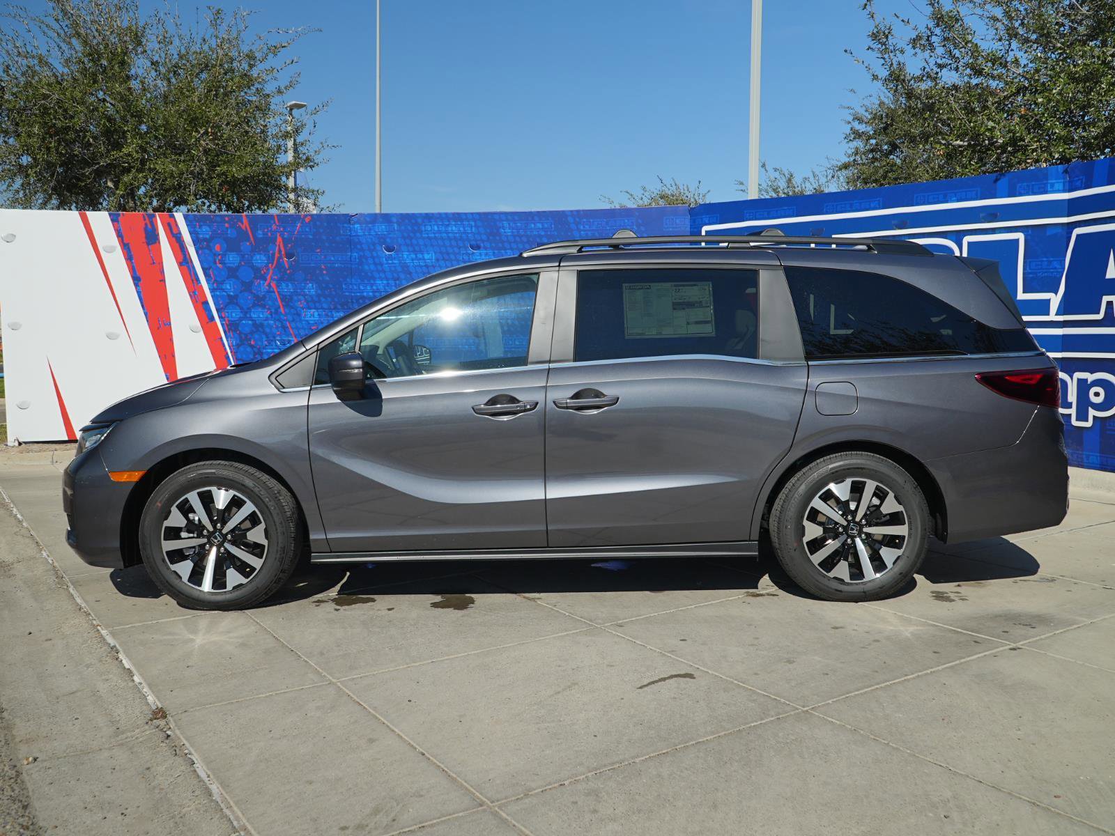 New 2026 Honda Odyssey EX-L image 10