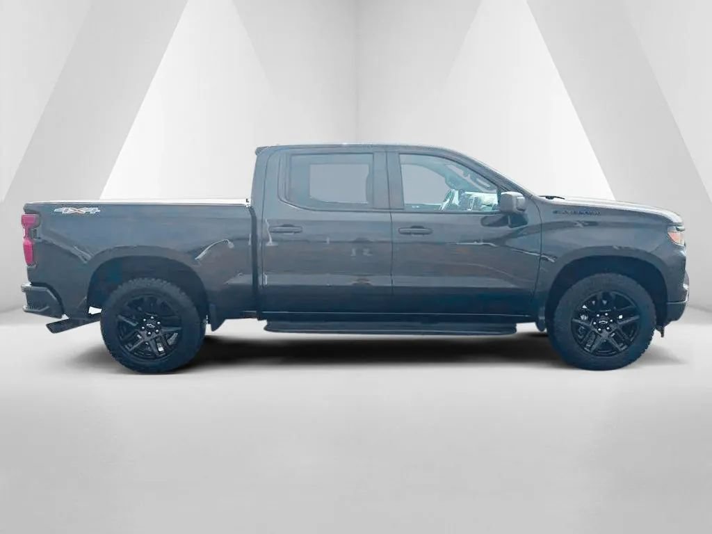 Used 2023 Chevrolet Silverado 1500 Custom w/ LPO, Dark Essentials Package AWD/4WD image 8