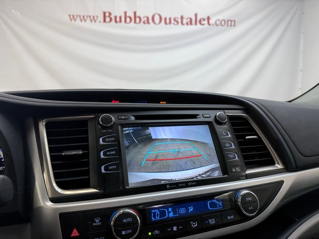 Used 2019 Toyota Highlander XLE FWD image 8