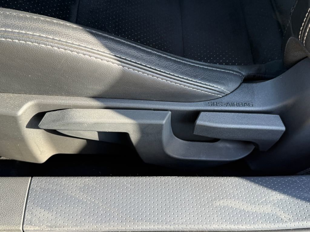 Used 2023 Toyota GR86 Premium w/ ALL Weather Mat Package (TMS) image 19