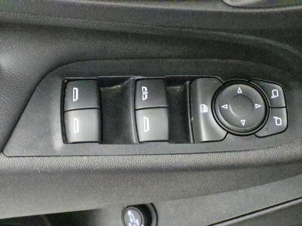 Used 2019 Chevrolet Equinox LT FWD image 14