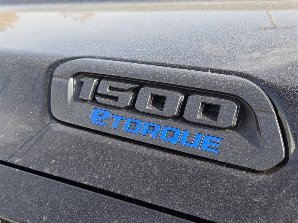New 2026 RAM 1500 4x4 Crew Cab image 7