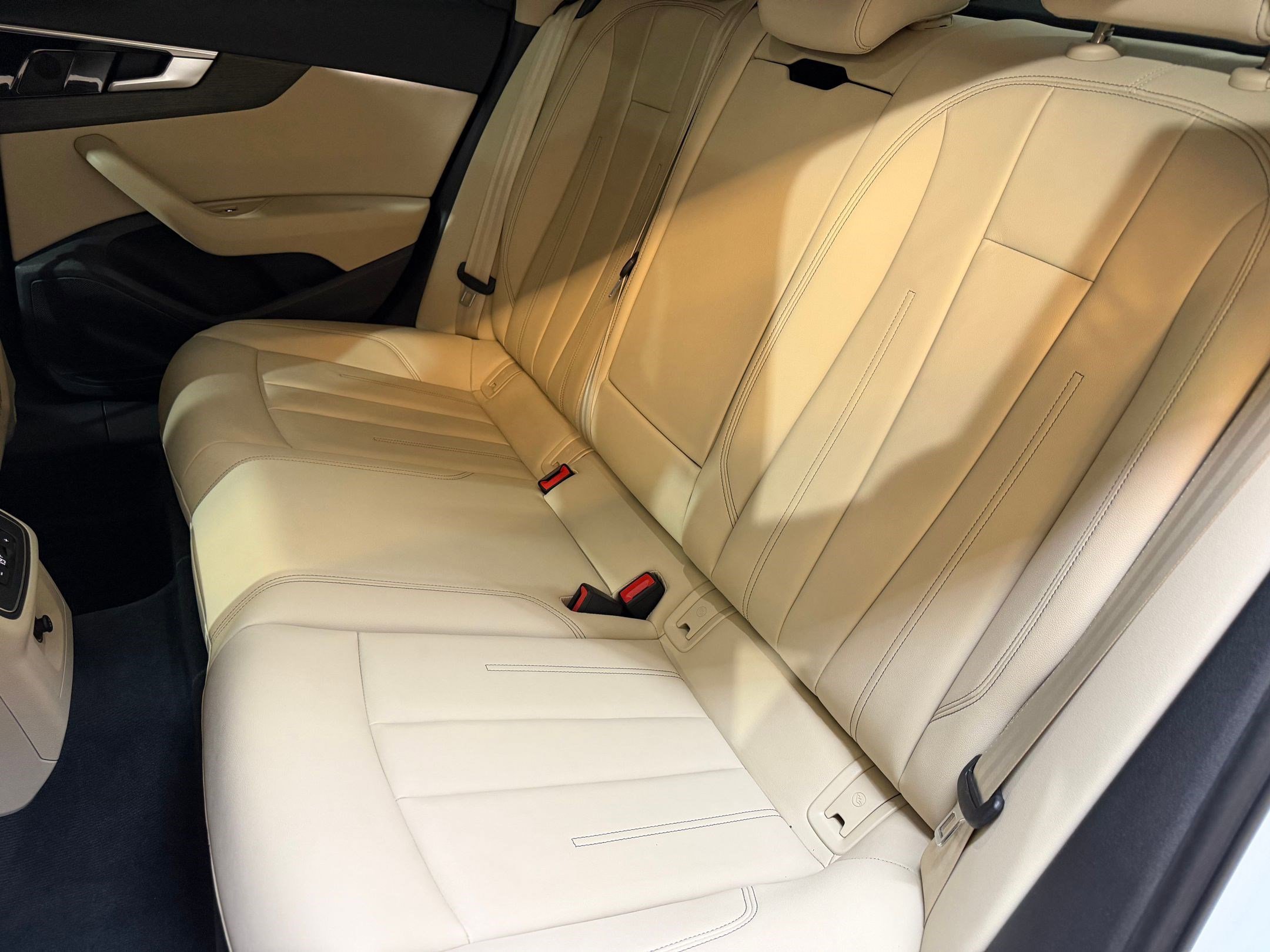 Used 2021 Audi A4 2.0T Premium w/ Convenience Package image 35