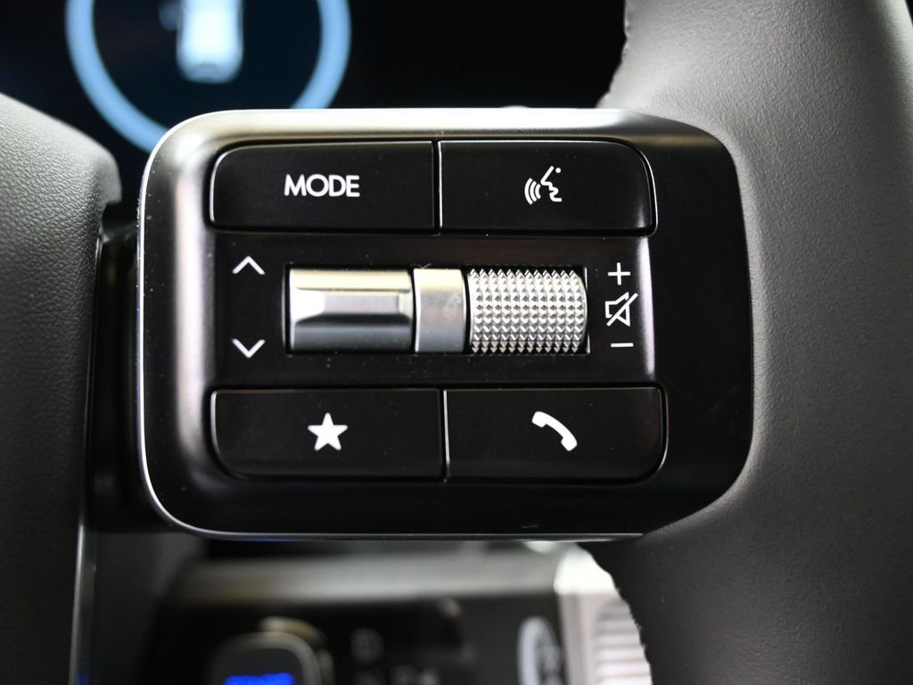 Used 2026 Hyundai Ioniq 9 SEL image 25