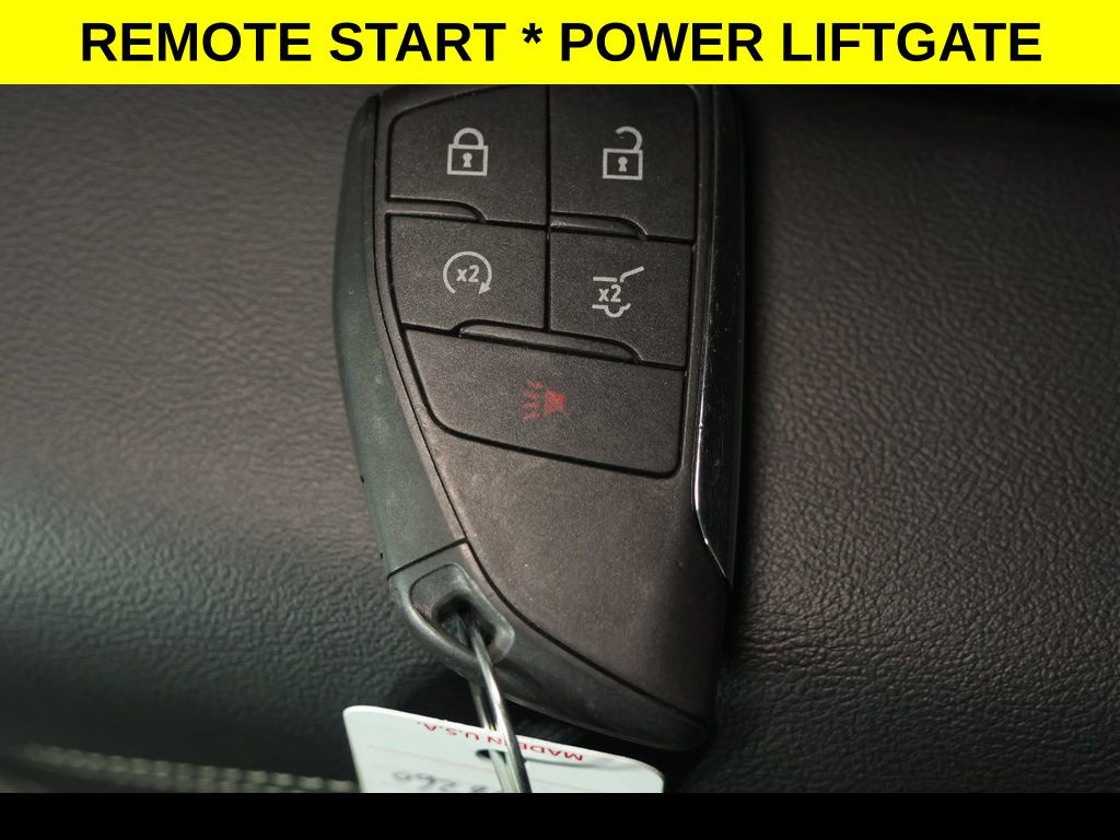 Used 2025 GMC Acadia Elevation image 7