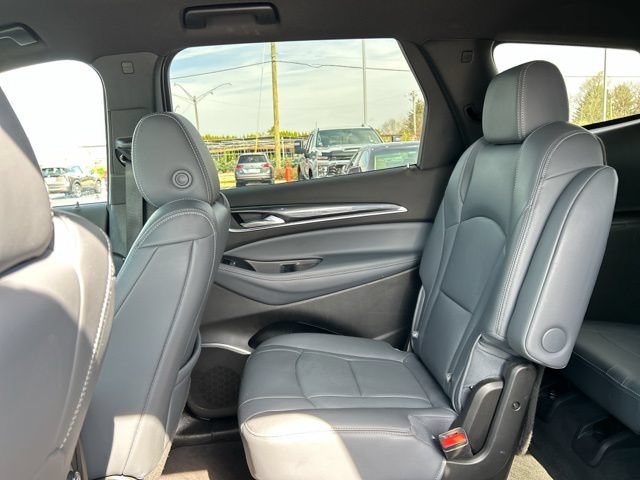 Used 2022 Buick Enclave Premium AWD/4WD image 24