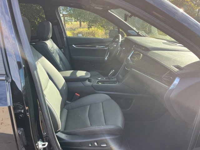 Used 2024 Cadillac XT6 Sport w/ Technology Package image 43