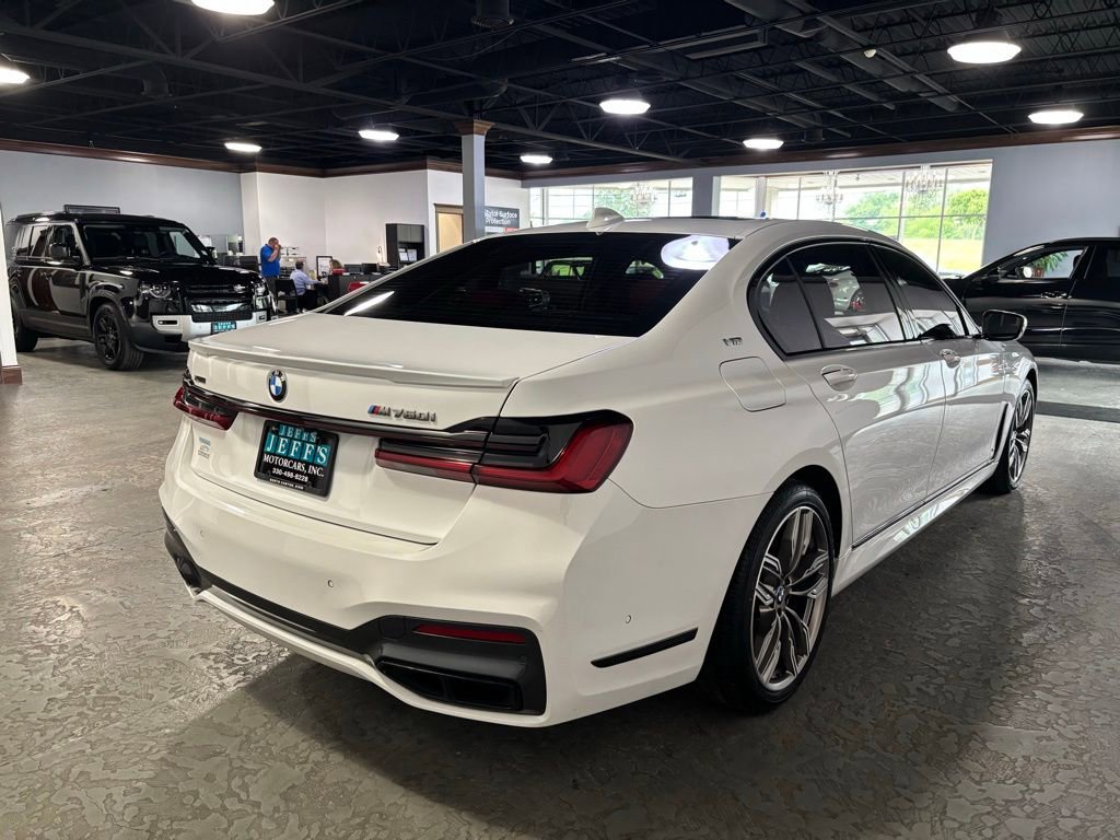 Used 2022 BMW M760i xDrive image 5
