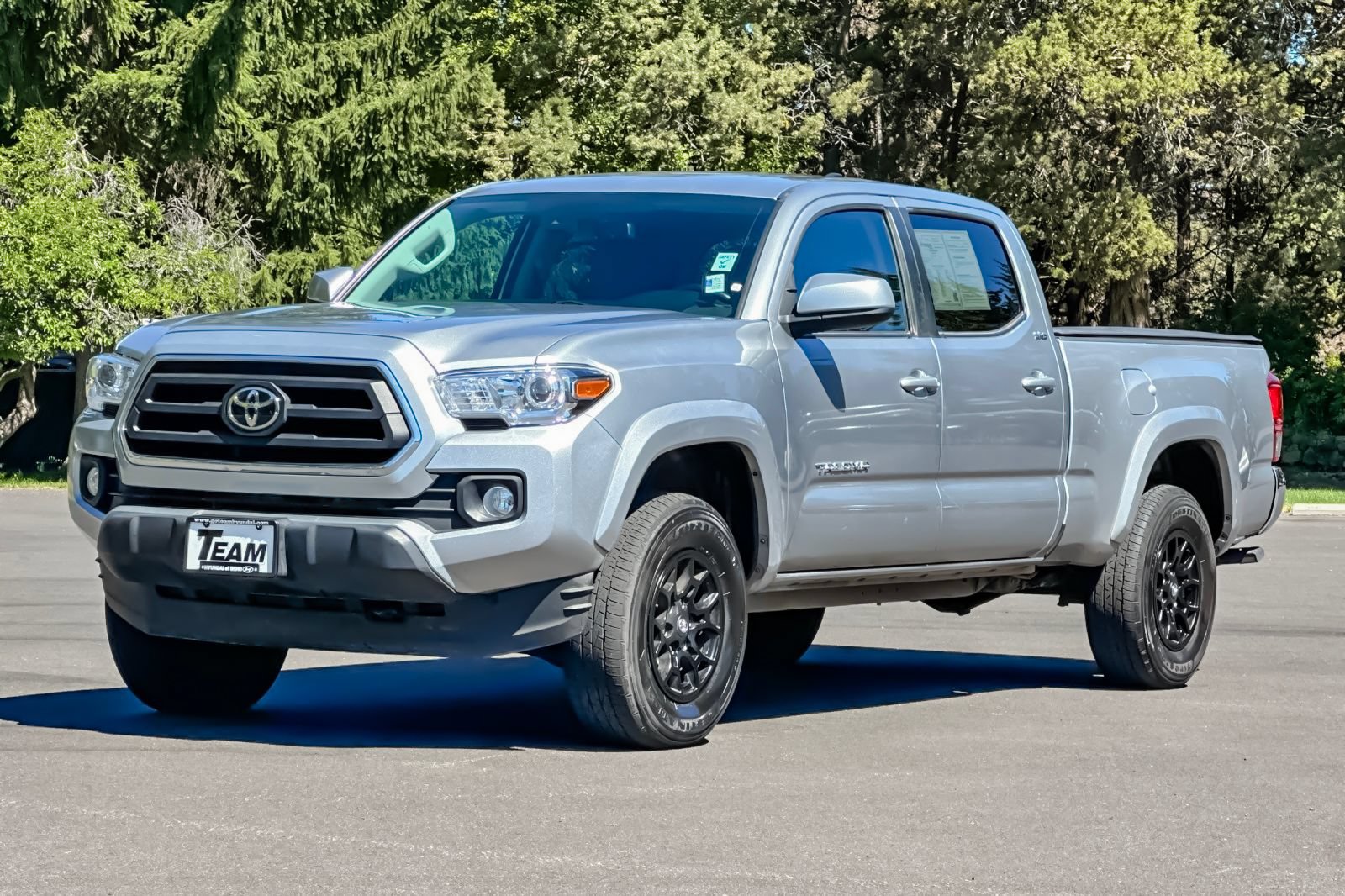 Used 2022 Toyota Tacoma SR5 AWD/4WD image 9