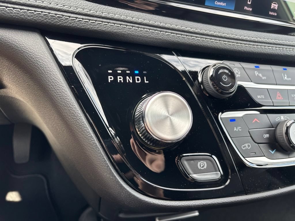 New 2027 Chrysler Pacifica Select FWD image 42
