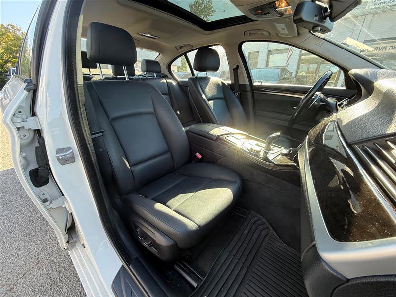 Used 2016 BMW 528i xDrive Sedan AWD/4WD image 26
