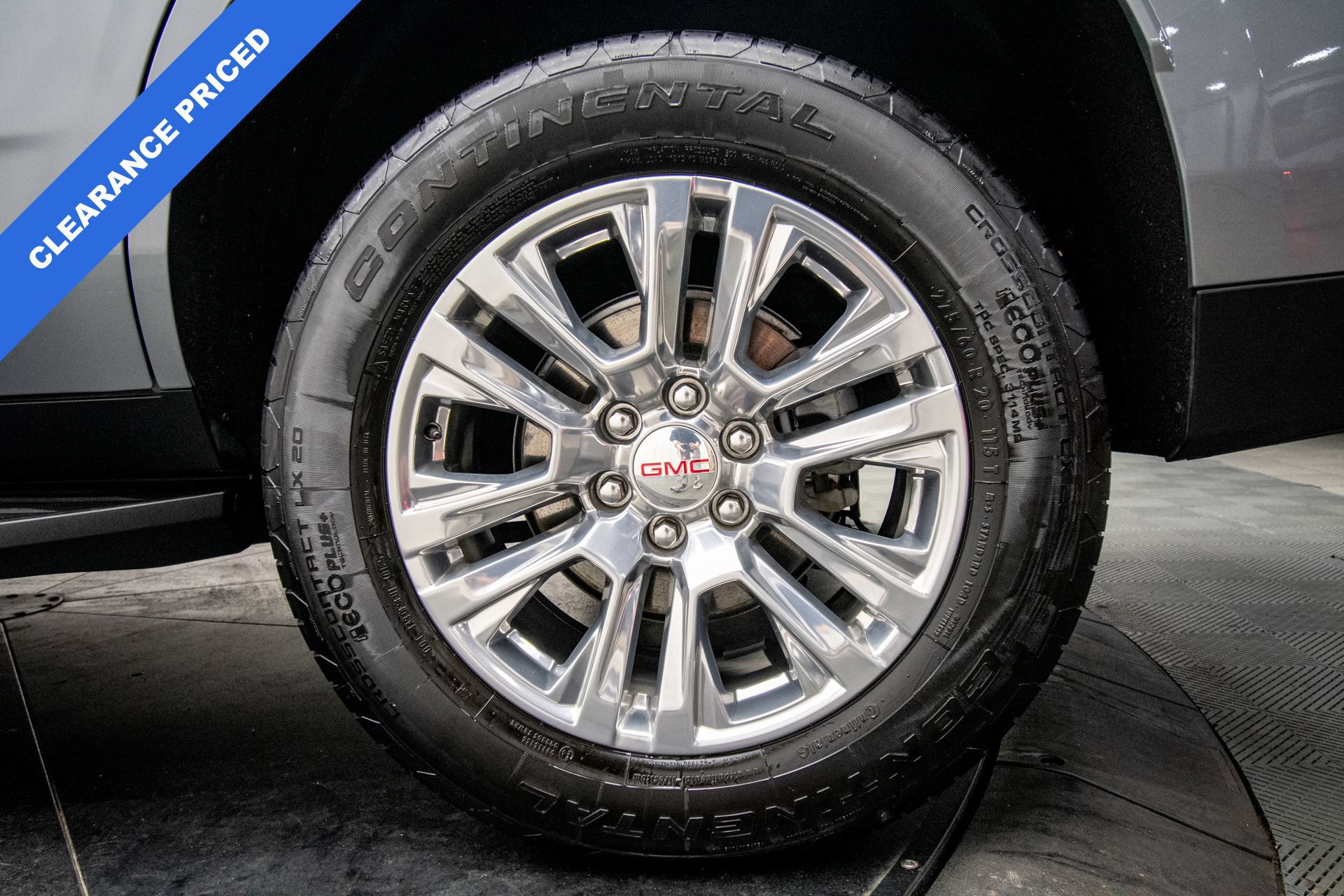 Used 2025 GMC Yukon Denali AWD/4WD image 24