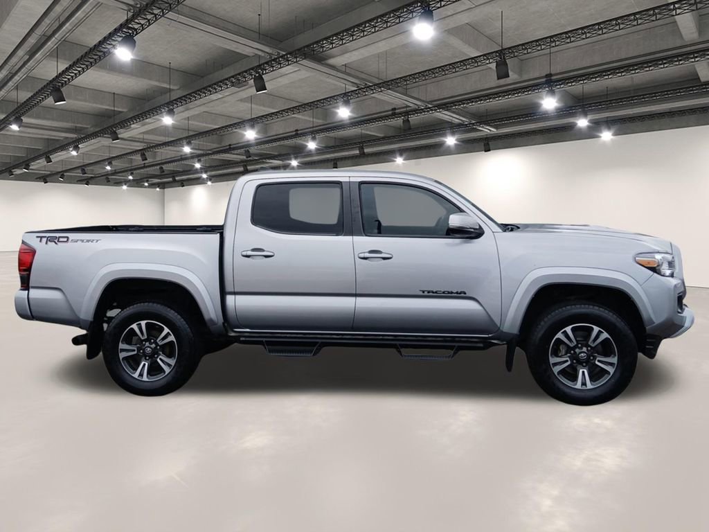 Used 2019 Toyota Tacoma TRD Sport w/ Technology Package RWD image 17