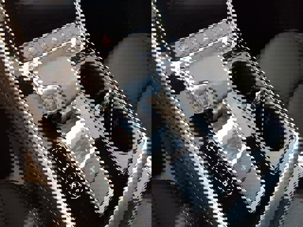 Certified 2025 Audi Q7 3.0T Premium w/ Convenience Package image 14