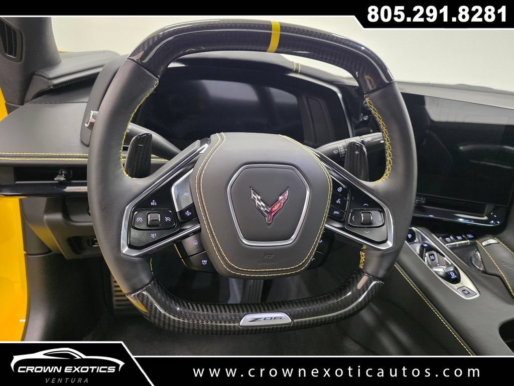 Used 2025 Chevrolet Corvette Z06 RWD image 28