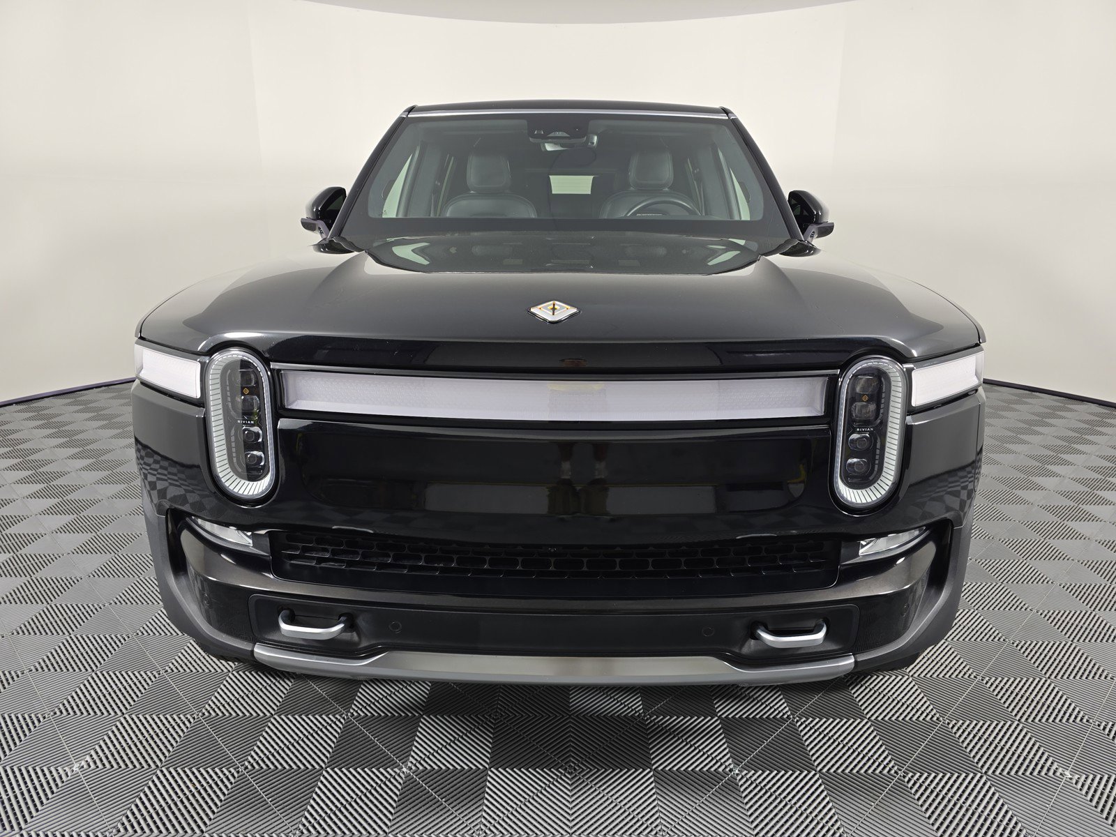 Used 2022 Rivian R1S Launch Edition image 8