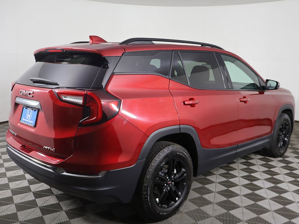 Used 2023 GMC Terrain AT4 AWD/4WD image 9