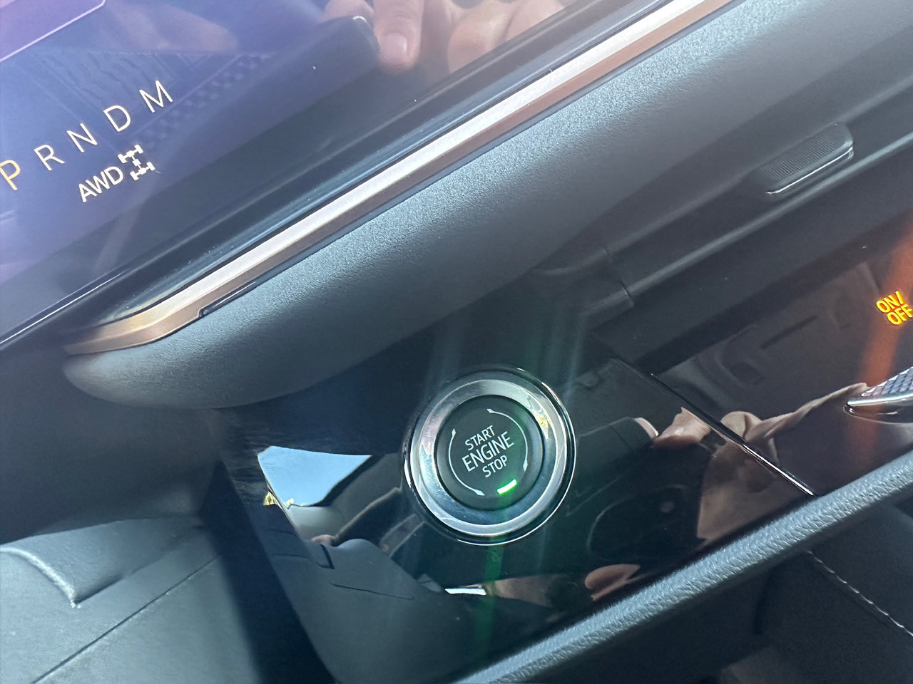 Used 2025 Buick Envision Sport Touring image 35