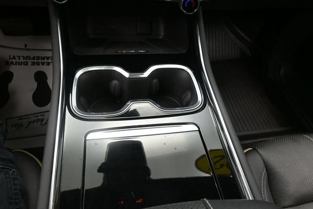 Used 2025 Chevrolet Traverse High Country w/ LPO, Floor Liner Package FWD image 11