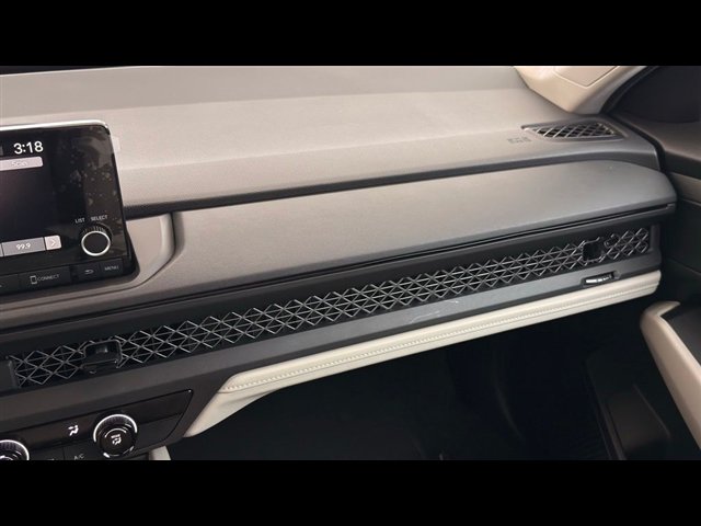 Certified 2025 Honda Accord LX image 24