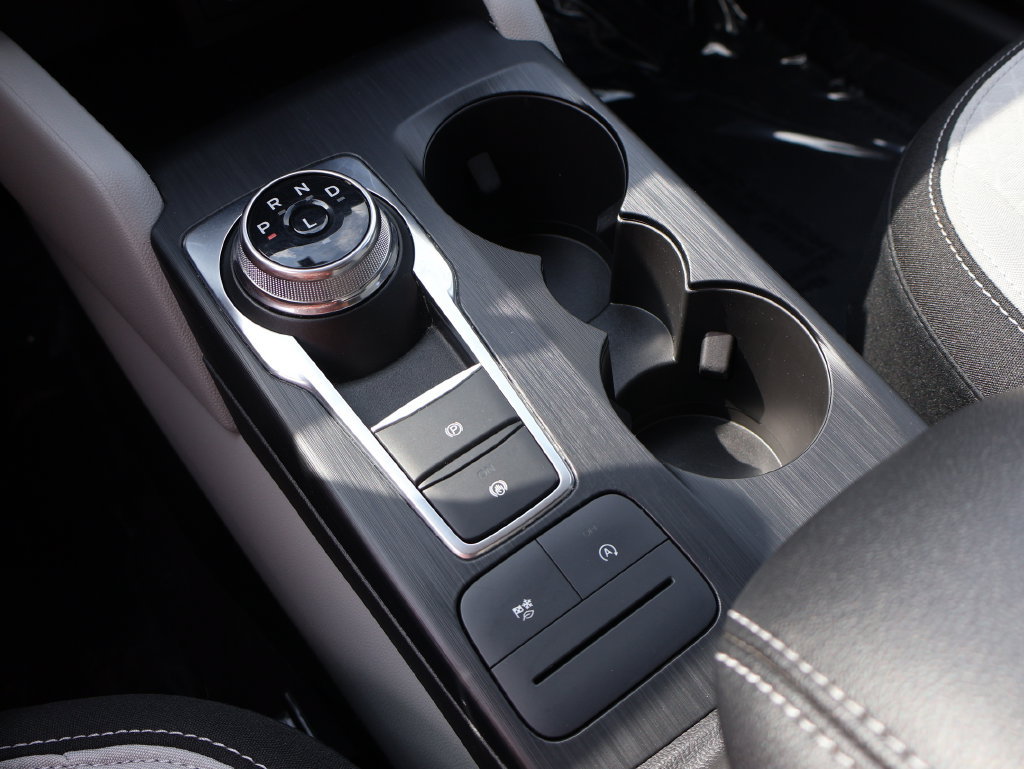 Used 2025 Ford Escape Active w/ Cold Weather Package FWD image 38