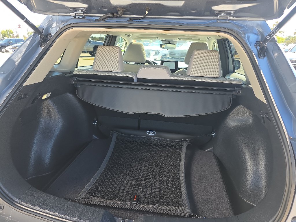 Certified 2026 Toyota Corolla Cross LE w/ Moonroof Package FWD image 18
