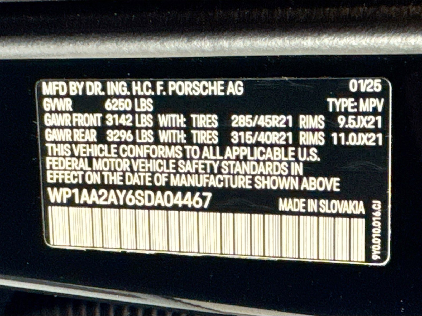 Certified 2025 Porsche Cayenne image 26