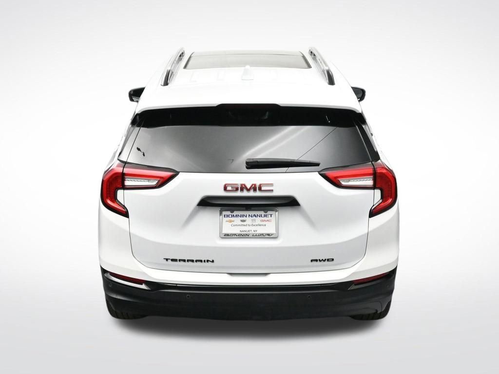 Used 2023 GMC Terrain SLE w/ Driver Convenience Package AWD/4WD image 19