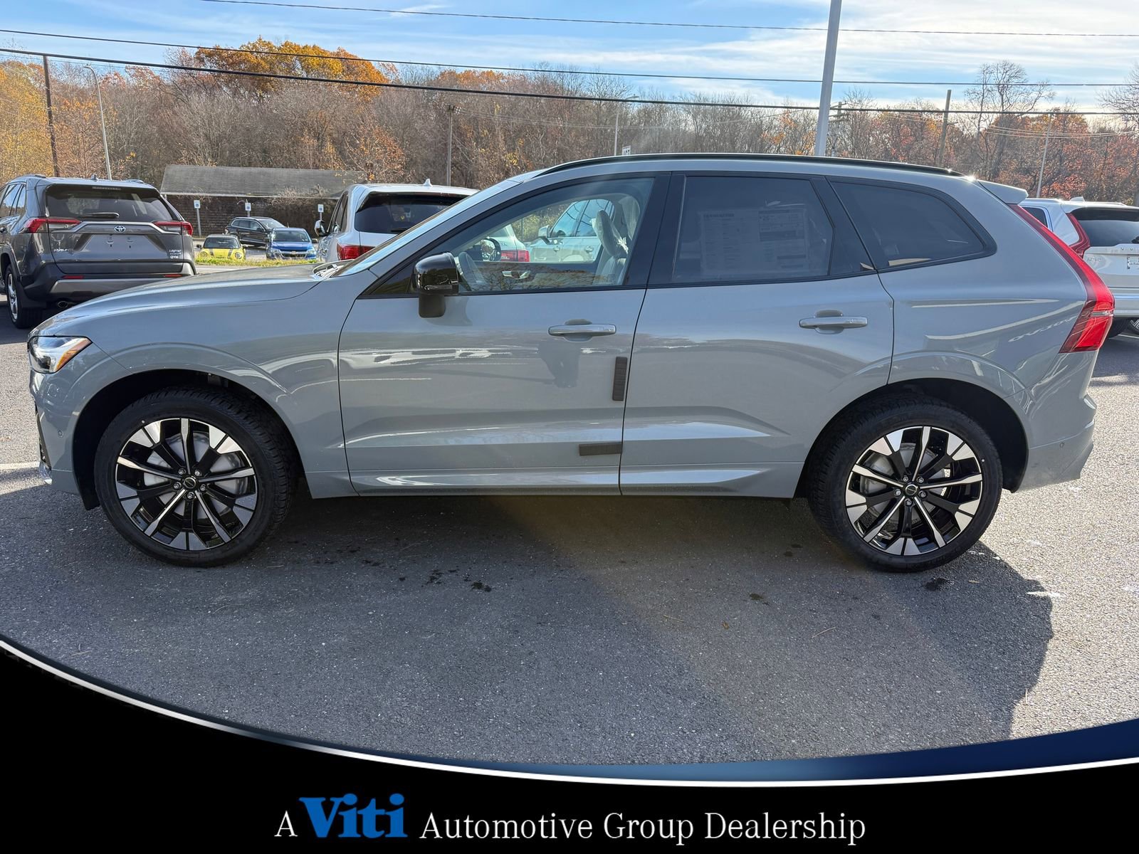 Used 2026 Volvo XC60 B5 Ultra w/ Protection Package Premier image 5