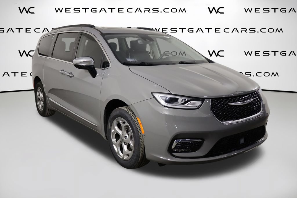 Used 2023 Chrysler Pacifica Limited w/ Uconnect Theater Family Group AWD/4WD image 48
