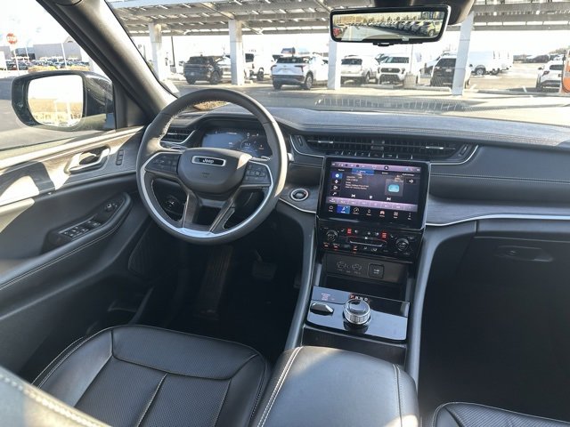 Used 2024 Jeep Grand Cherokee L Limited w/ Luxury Tech Group II image 22