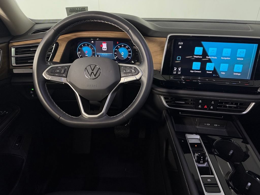 Used 2024 Volkswagen Atlas SE FWD image 14