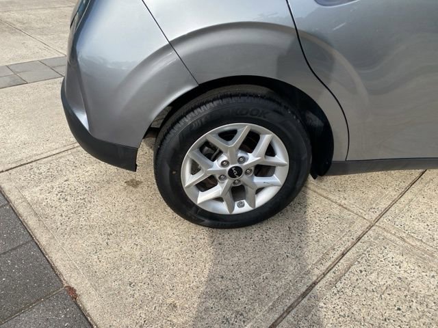 Used 2023 Kia Soul S image 16