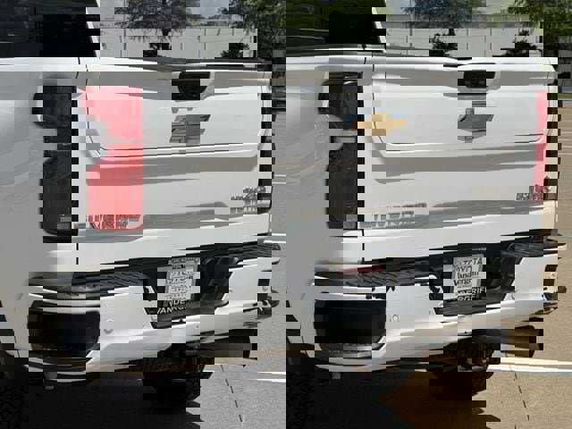 Used 2024 Chevrolet Silverado 2500 High Country w/ High Country Premium Package AWD/4WD image 6