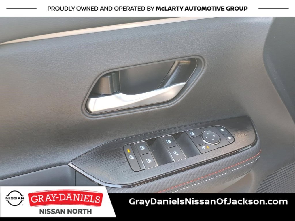 Certified 2025 Nissan Kicks SR AWD/4WD image 12