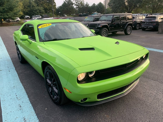 Used 2023 Dodge Challenger SXT w/ Blacktop Package AWD/4WD image 7
