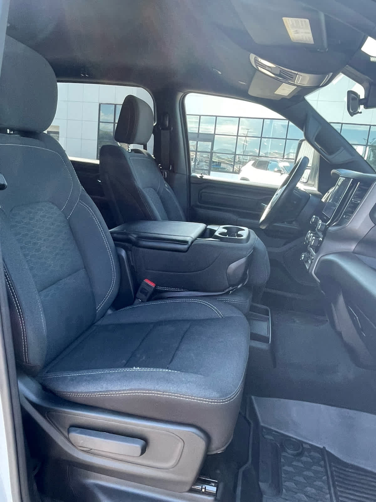 Used 2025 RAM 1500 Warlock AWD/4WD image 25