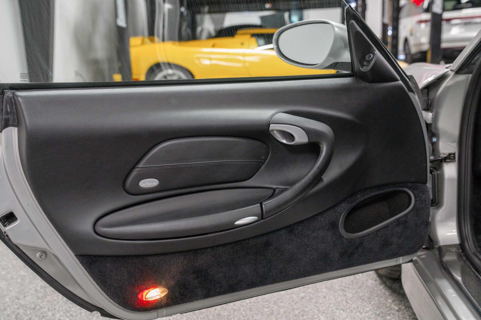 Used 2005 Porsche 911 GT3 image 34